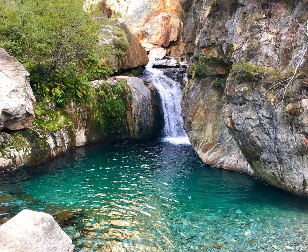 rivière de montagne ou se baigner en ariege